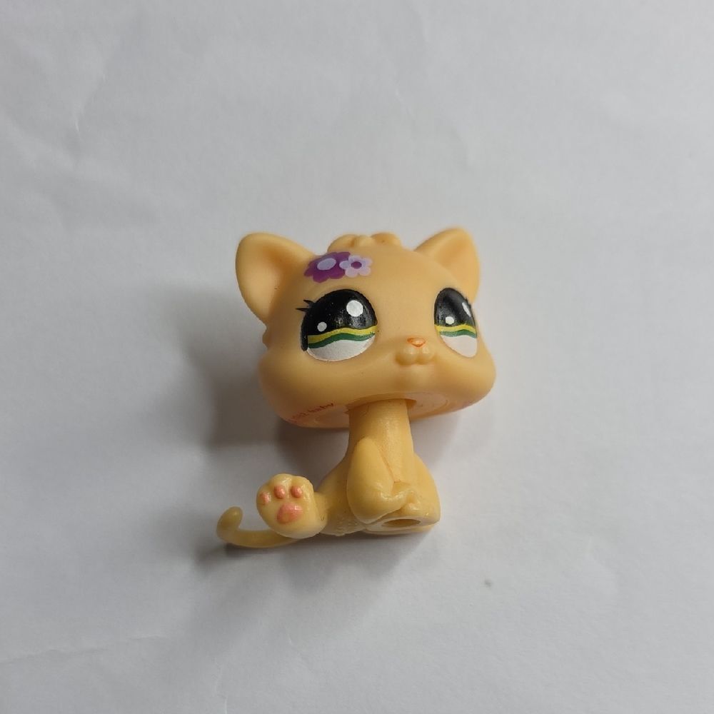 LPS Custom-Made Baby Kitty Toy Short Hair Mini Bobble Head Animal Figure